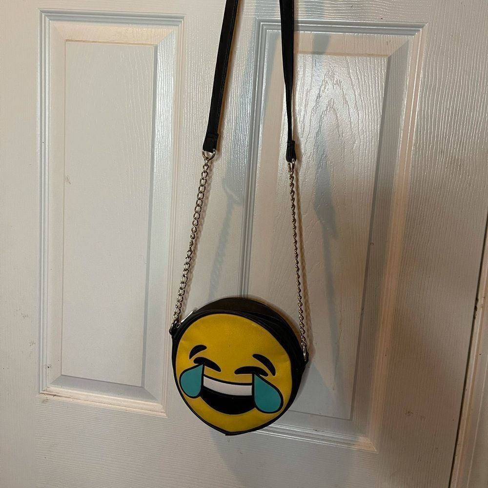 Olivia Miller the collection Emoji smiley yellow and black crossbody. - Picture 2 of 11